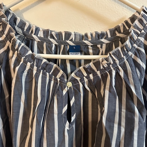 NWT OLD NAVY Blouse - Picture 5 of 6